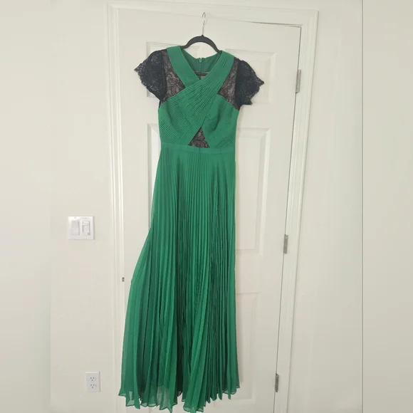 green emerald velvet dress Bcbg Max Kelly Green Chiffon Maxi Dress main image 0
